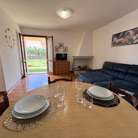Private Apartment With Garden Cannigione Dış mekan fotoğraf